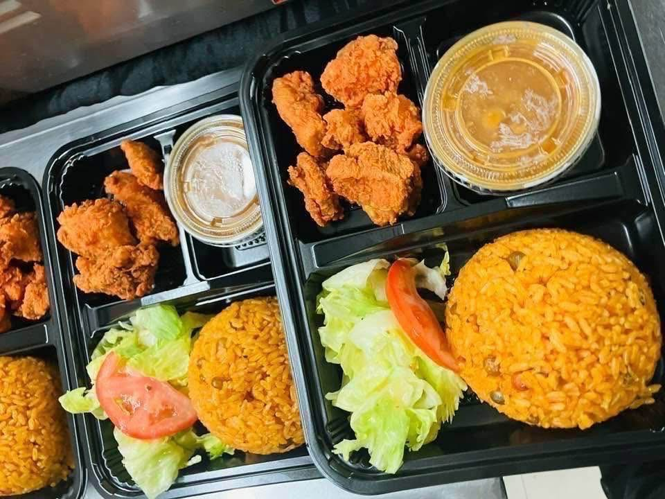 takeout dinner at El Punto Boricua Puerto Rican restaurant in Buffalo NY